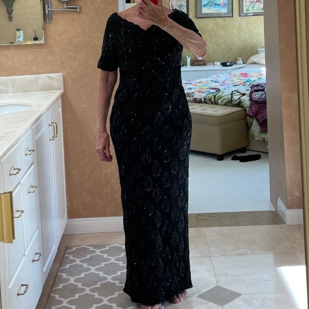 Laurence Kazar vintage black beaded silk gown size M, 6